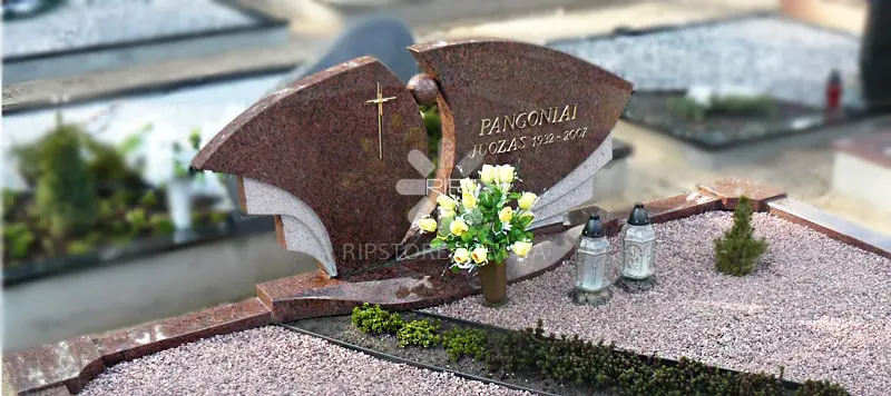42. Резной памятник из красного гранита