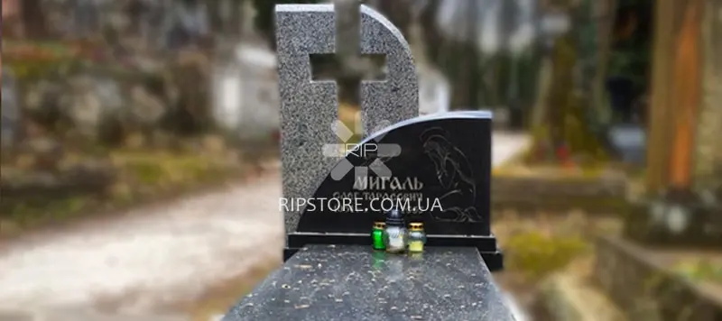 54. Резной памятник с покостовского гранита